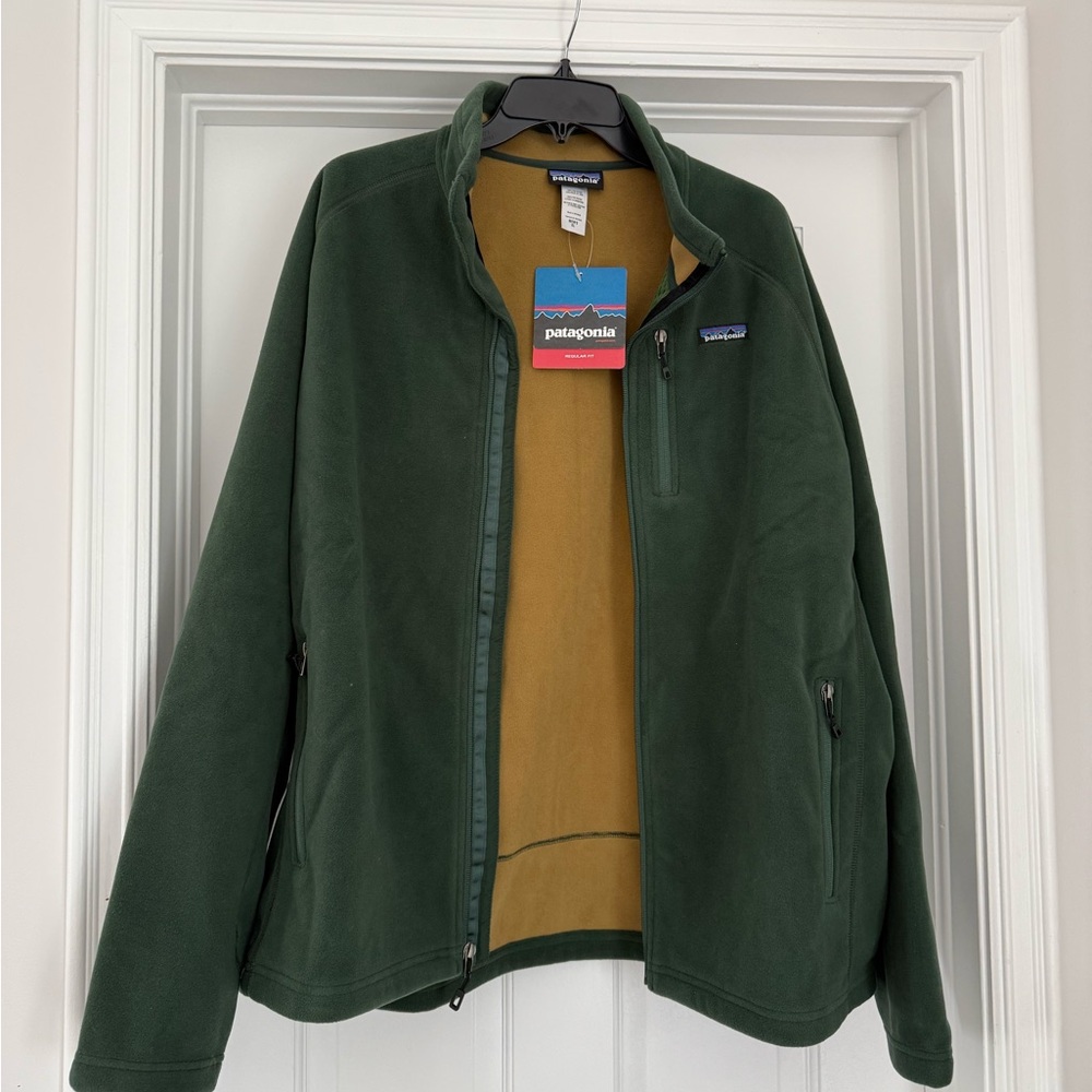 NWT Patagonia Men's Forest Green Performance Jacket